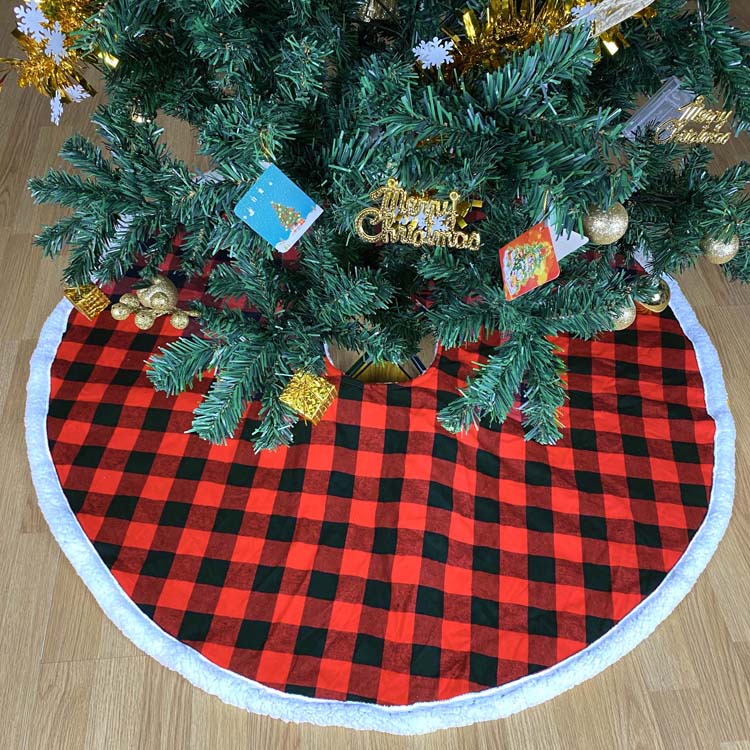 Red Black Plaided Christmas Tree Skirt